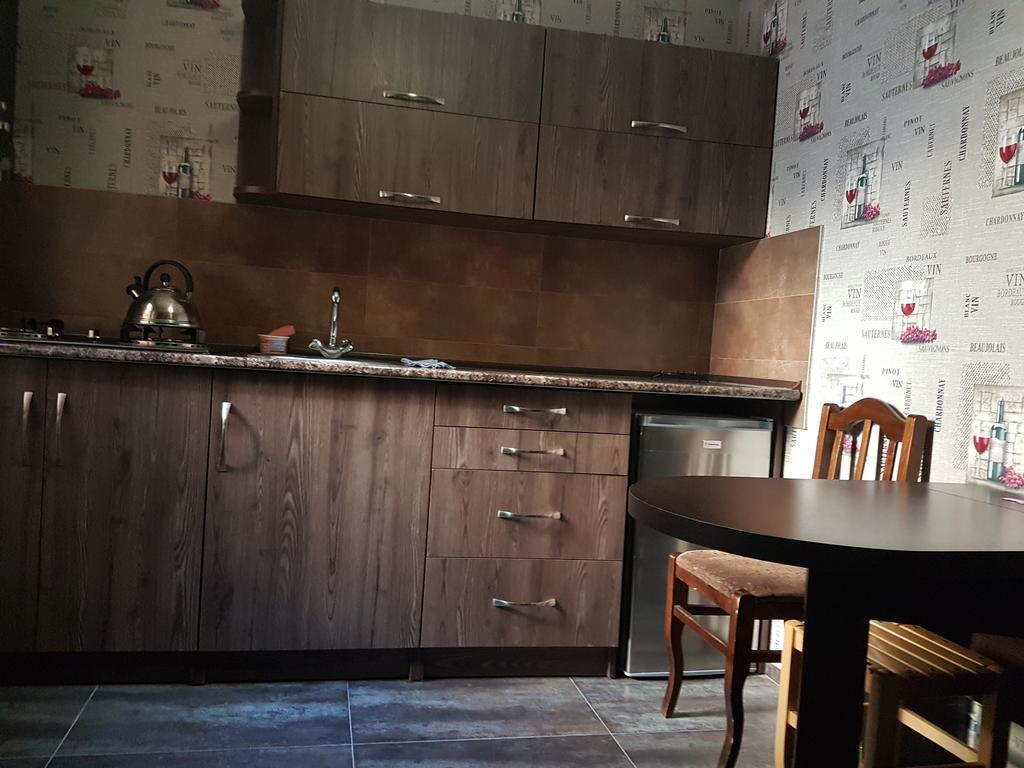 Emi House Hotel Borjomi Luaran gambar